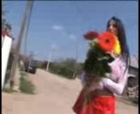 Оральный секс в исполнении возбужденной девушки