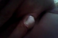 Узбечка демонстрирует свою письку на камеру